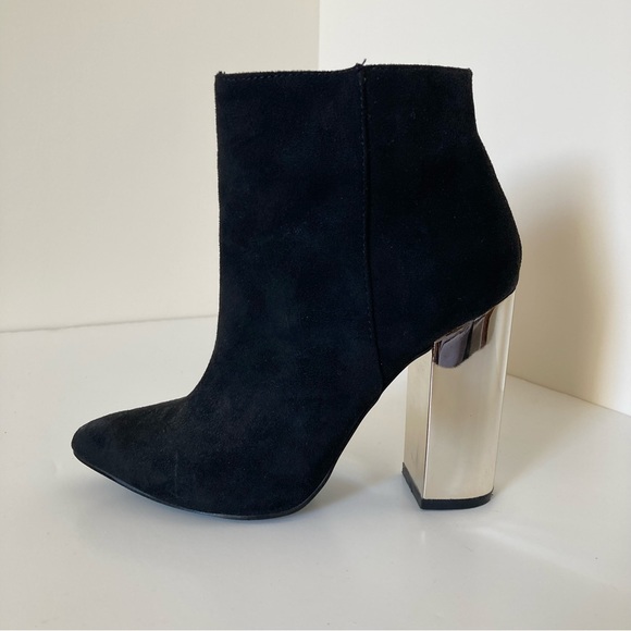 Charlotte Russe Shoes - Charlotte Russe Black Velvet Mirror heel High-Heeled Booties size 6